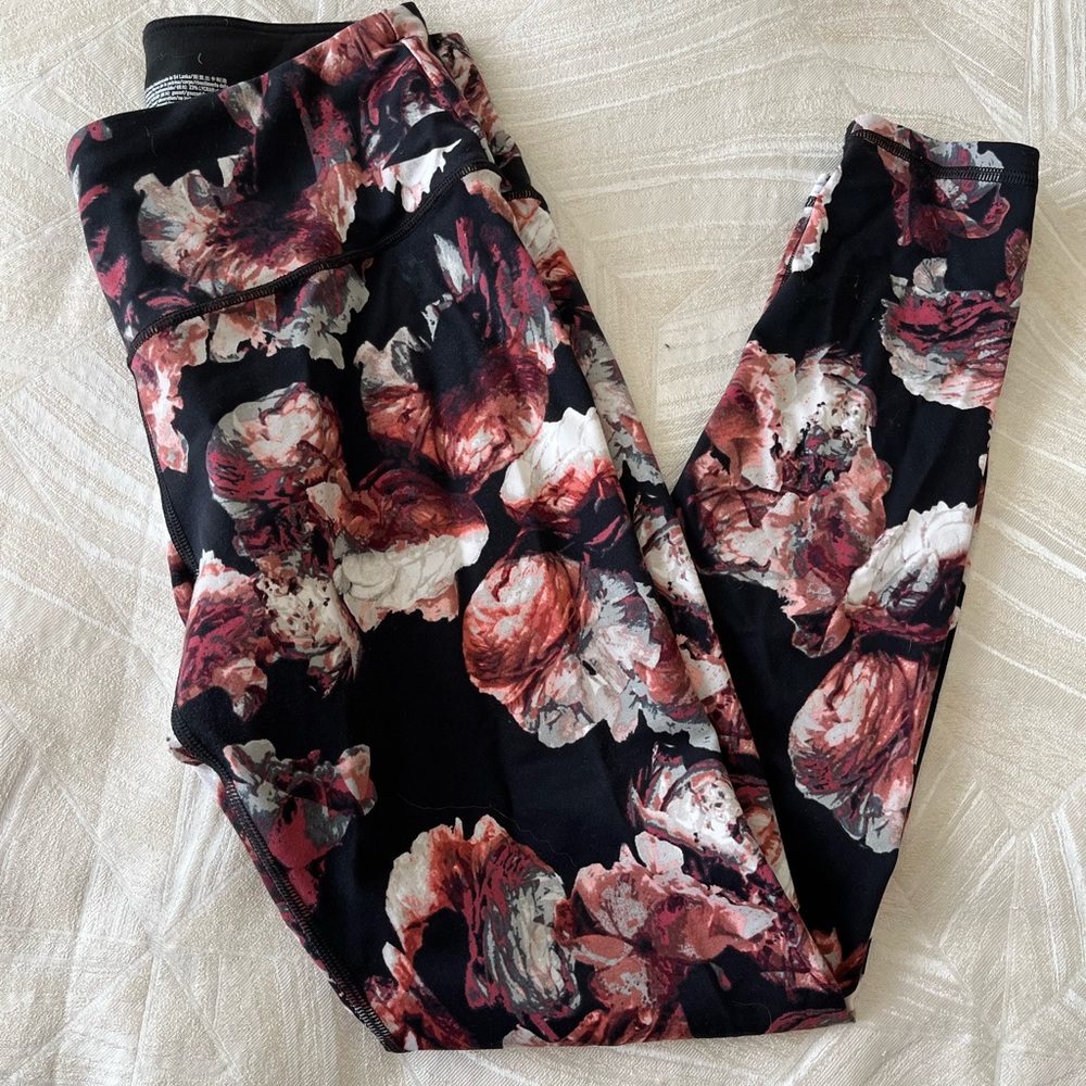 Victoria’s Secret leggings